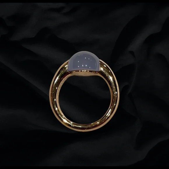Pomellato “Luna” 18k Rose Gold & Chalcedony Cabachon Ring - Picture 10 of 10
